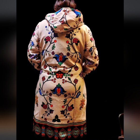 Old Tribes long light jacket in Bloom/off white (M) - Picture 1 of 3